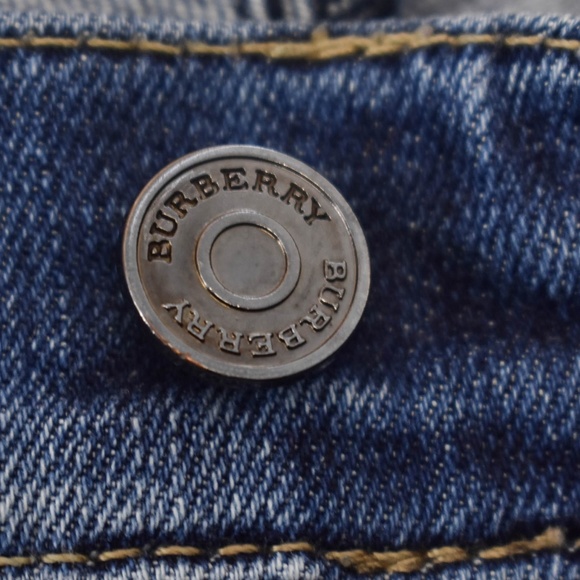BURBERRY London: Blue, Boot-cut Denim Jeans Sz: 28 - Picture 2 of 9